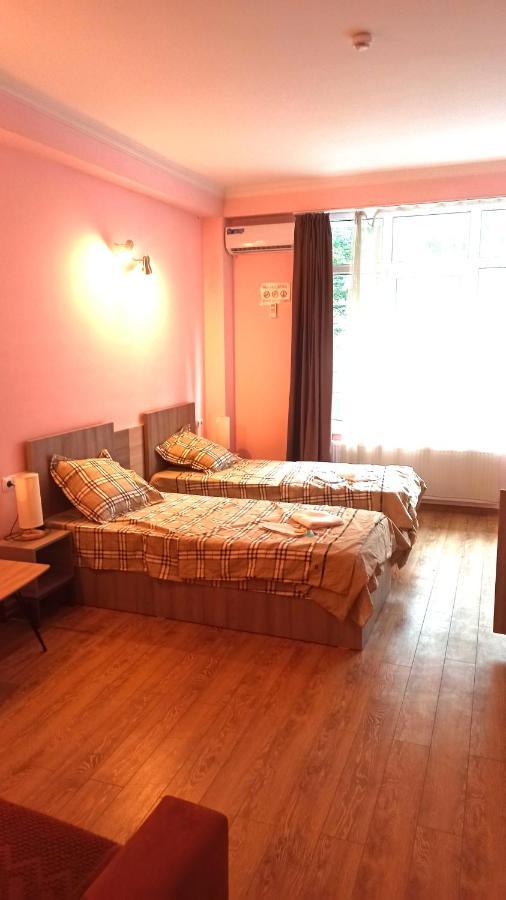 Hotel Caucase Tbilisi Buitenkant foto