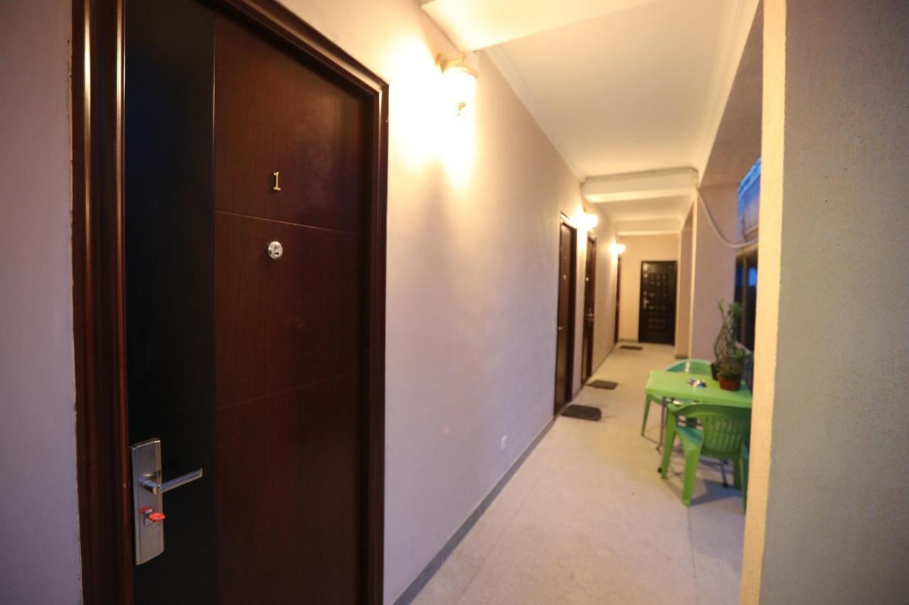 Hotel Caucase Tbilisi Buitenkant foto